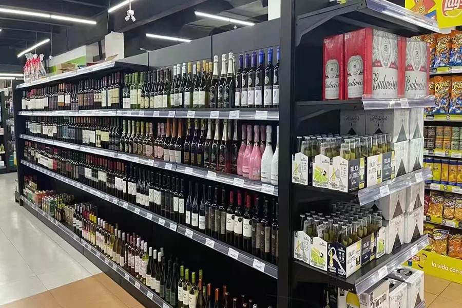 JBX gondola shelving installed in a Spain supermarket, 2017